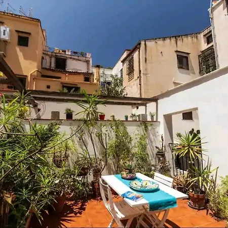 At Kalsa Quiet Flowered Terrace! Free Parking! Ideal For Remote Working! * Palermo
