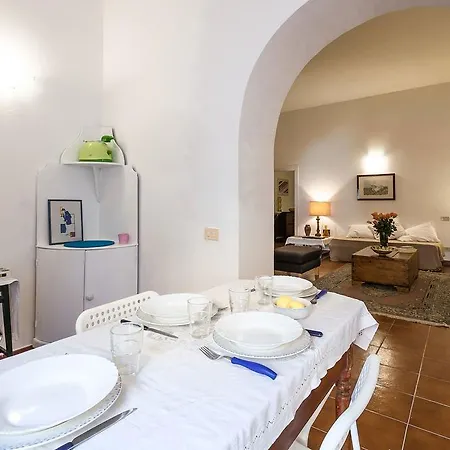 Appartement At Kalsa Quiet Flowered Terrace! Free Parking! Ideal For Remote Working! *
