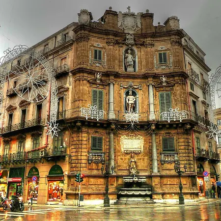 At Kalsa Quiet Flowered Terrace! Free Parking! Ideal For Remote Working! Palermo