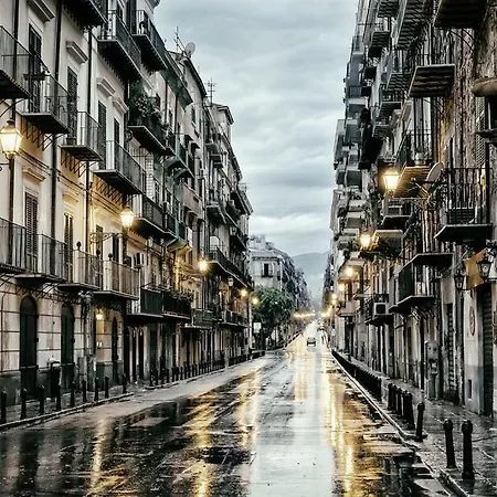 Apartmán At Kalsa Quiet Flowered Terrace! Free Parking! Ideal For Remote Working! Palermo