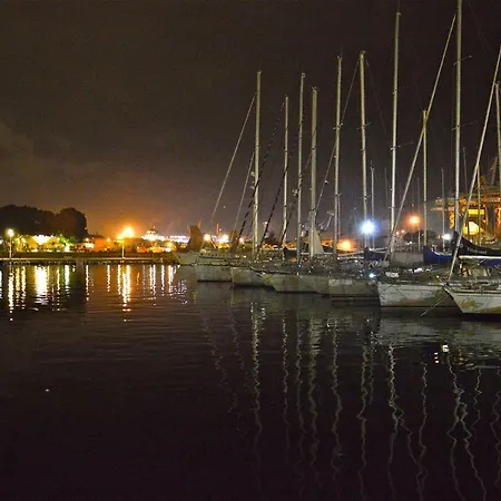 Apartmán At Kalsa Quiet Flowered Terrace! Free Parking! Ideal For Remote Working! *