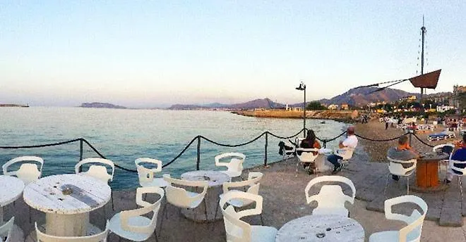 In The Heart Of Kalsa, A And Quiet Terrace, Free Park *